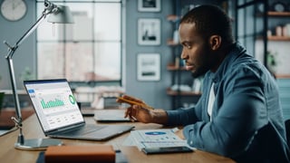 Cursos essenciais para um analista financeiro